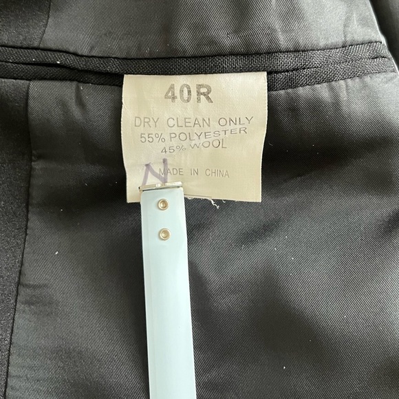 Neil Allyn Formal Collection Black Tuxedo blazer Jacket Size 40R - Picture 8 of 9